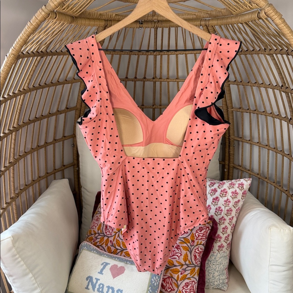 Women’s Summersalt Ruffle Backflip One-Piece Swimsuit Pink Polka Dot Size 12 - Picture 2 of 5